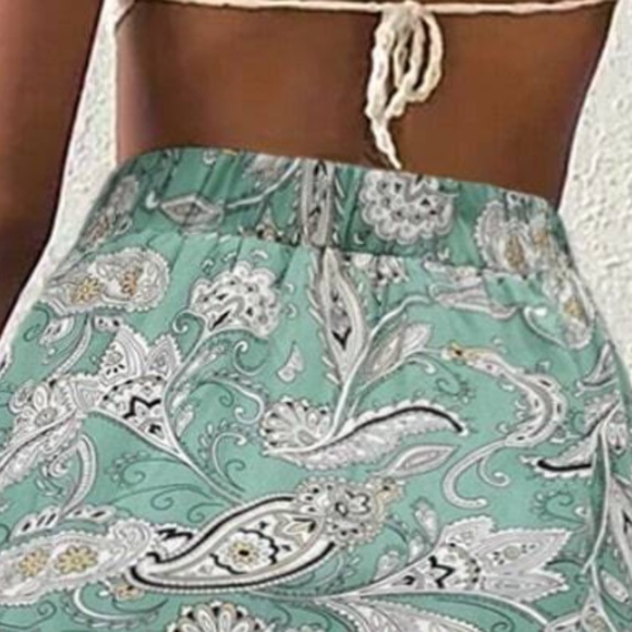 Boho Paisley Print Stretchy waist Ruffle Hem Maxi Skirt - Picture 2 of 4